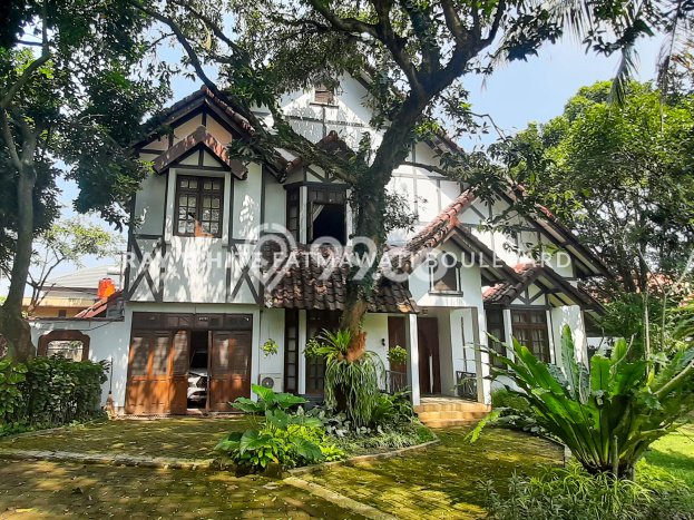 Dijual Rumah Luas Megah Dengan View Eksklusif di Lebak Bulus, Jakarta Selatan Dijual Rumah Luas Megah Dengan View Eksklusif di Lebak Bulus, Jakarta Selatan