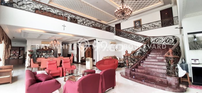 Dijual Rumah Elit Exclusive di Cilandak, Jakarta Selatan Dijual Rumah Elit Exclusive di Cilandak, Jakarta Selatan