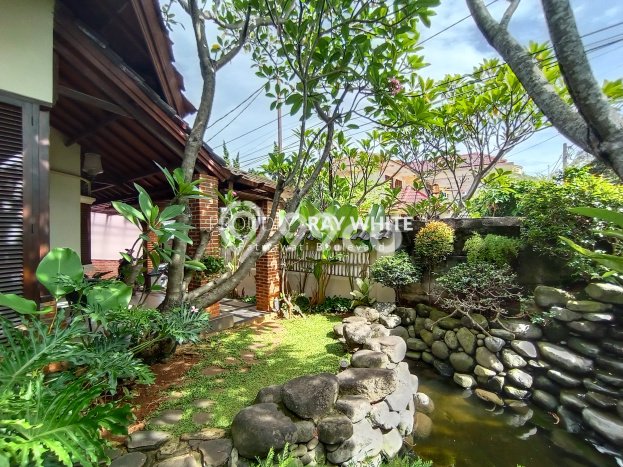 Rumah Mewah LB 400m2 Siap Huni Desain Elegan di Lebak Bulus, Jakarta Selatan Rumah Mewah LB 400m2 Siap Huni Desain Elegan di Lebak Bulus, Jakarta Selatan