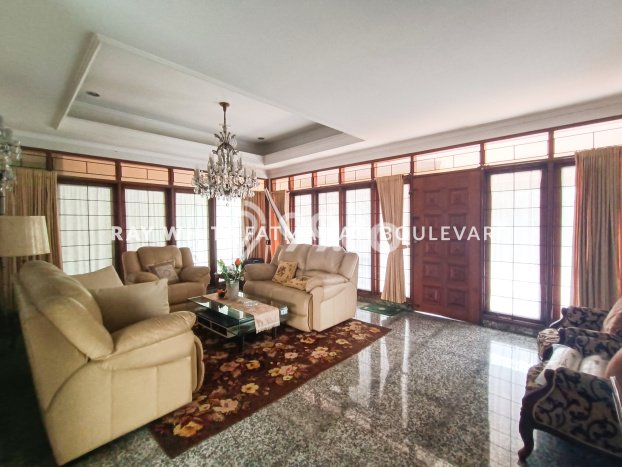 Rumah LT 705m² di Cilandak, Dekat Cilandak, Jakarta Selatan, Jakarta Selatan Rumah LT 705m² di Cilandak, Dekat Cilandak, Jakarta Selatan, Jakarta Selatan