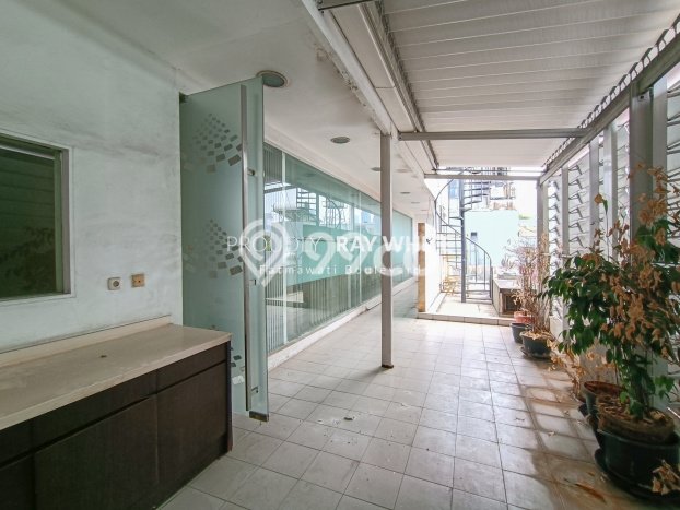 LOKASI TERBAIK! Ruko Kawasan Kebayoran Baru, Luas 417m2m², Area Komersial LOKASI TERBAIK! Ruko Kawasan Kebayoran Baru, Luas 417m2m², Area Komersial