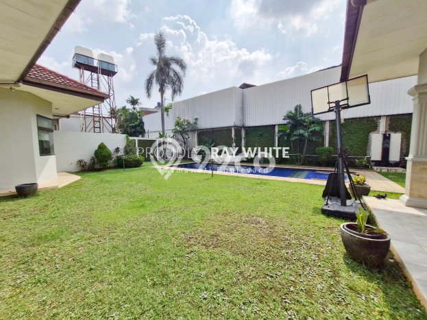 Siap Huni Rumah Mewah 4 Kamar di Cilandak Dekat ke Mana Pun Siap Huni Rumah Mewah 4 Kamar di Cilandak Dekat ke Mana Pun