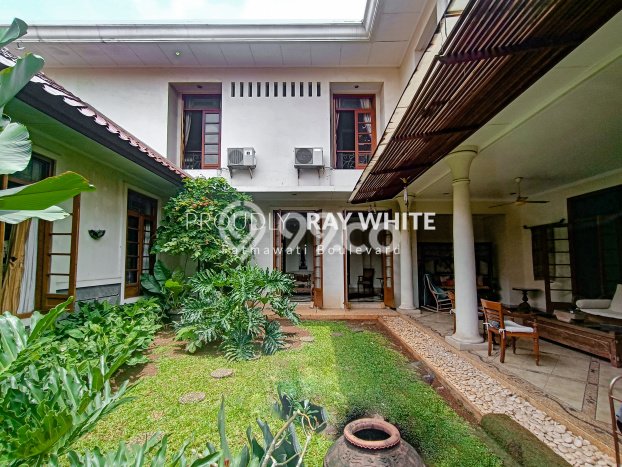 Dijual Rumah Elit Exclusive di Cilandak, Jakarta Selatan Dijual Rumah Elit Exclusive di Cilandak, Jakarta Selatan
