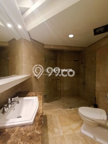 Hunian Bagus Disewakan di Pondok Indah, Jakarta Selatan LT 453m2, LB 750m2 Hunian Bagus Disewakan di Pondok Indah, Jakarta Selatan LT 453m2, LB 750m2