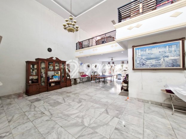 Hunian Mewah LB 418m2 Siap Pakai Desain Elegan di Cawang, Jakarta Timur Hunian Mewah LB 418m2 Siap Pakai Desain Elegan di Cawang, Jakarta Timur