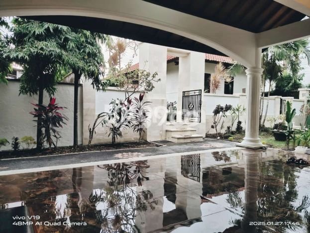 HARGA TERBAIK! Vila Kawasan , Luas 1500m2m², Lokasi Eksklusif dengan privasi terjaga HARGA TERBAIK! Vila Kawasan , Luas 1500m2m², Lokasi Eksklusif dengan privasi terjaga