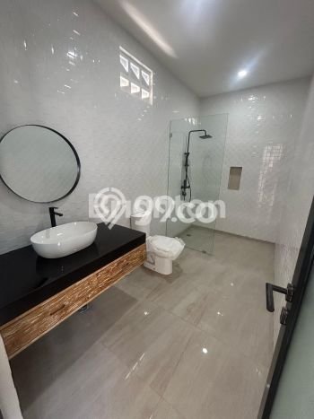 Vila Premium Kawasan , Area 130m2m², Tersedia Sekarang Vila Premium Kawasan , Area 130m2m², Tersedia Sekarang