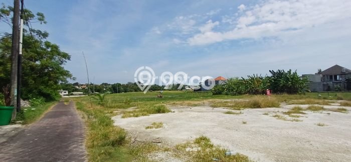 Lahan Disewakan Lokasi Umalas Badung Luas 726m2 Lahan Disewakan Lokasi Umalas Badung Luas 726m2
