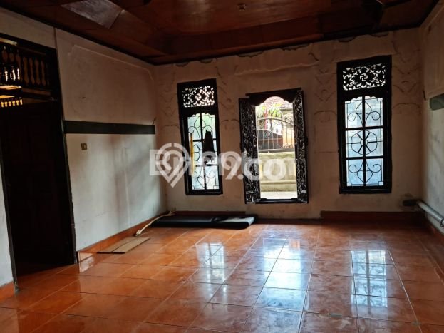 Unit Ruko Dijual di Badung LT 320m2 & LB 300m2 Unit Ruko Dijual di Badung LT 320m2 & LB 300m2