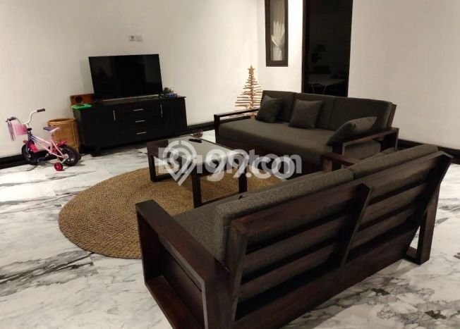 Vila Strategis Kawasan , Area 250m2m², Posisi Premium dengan jalan mudah Vila Strategis Kawasan , Area 250m2m², Posisi Premium dengan jalan mudah