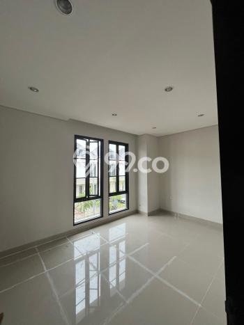Hot Offer Hunian Mewah Ideal dan Luas di Wiyung, Surabaya Hot Offer Hunian Mewah Ideal dan Luas di Wiyung, Surabaya