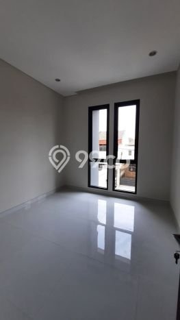 Rumah Luxury Modern Tanpa Renovasi di Darmo permai Surabaya Rumah Luxury Modern Tanpa Renovasi di Darmo permai Surabaya