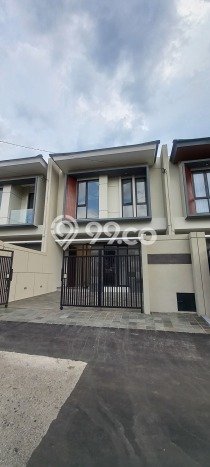Rumah Luxury Modern Tanpa Renovasi di Darmo permai Surabaya Rumah Luxury Modern Tanpa Renovasi di Darmo permai Surabaya