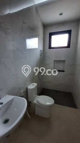 Rumah Luxury Modern Tanpa Renovasi di Darmo permai Surabaya Rumah Luxury Modern Tanpa Renovasi di Darmo permai Surabaya