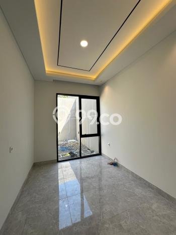 Jual Rumah Modern 3 KT di Citraland, Surabaya Jual Rumah Modern 3 KT di Citraland, Surabaya
