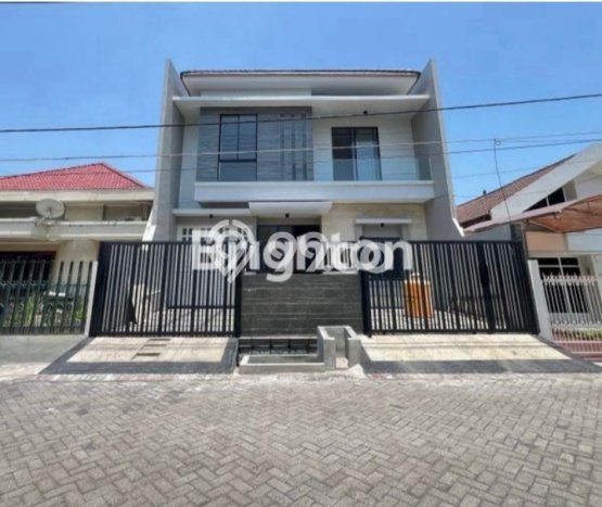 PROMO SPESIAL! Jual Rumah Premium di , Surabaya, Luas Tanah 200m2m² LB 300m2m² PROMO SPESIAL! Jual Rumah Premium di , Surabaya, Luas Tanah 200m2m² LB 300m2m²