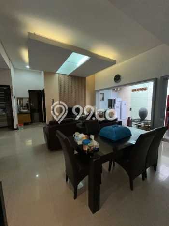 Hunian Mewah LB 120m2 Siap Pakai Desain Elegan di Darmo Permai, Surabaya Hunian Mewah LB 120m2 Siap Pakai Desain Elegan di Darmo Permai, Surabaya