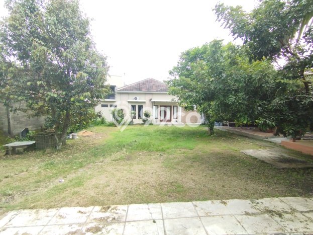 Komersial Bagus LT 1085m2 LB 300m2 Dijual di Teras Boyolali Komersial Bagus LT 1085m2 LB 300m2 Dijual di Teras Boyolali