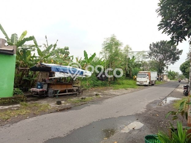 Lahan Kosong Dijual di Karanganyar dengan Area 3630m2 Lahan Kosong Dijual di Karanganyar dengan Area 3630m2
