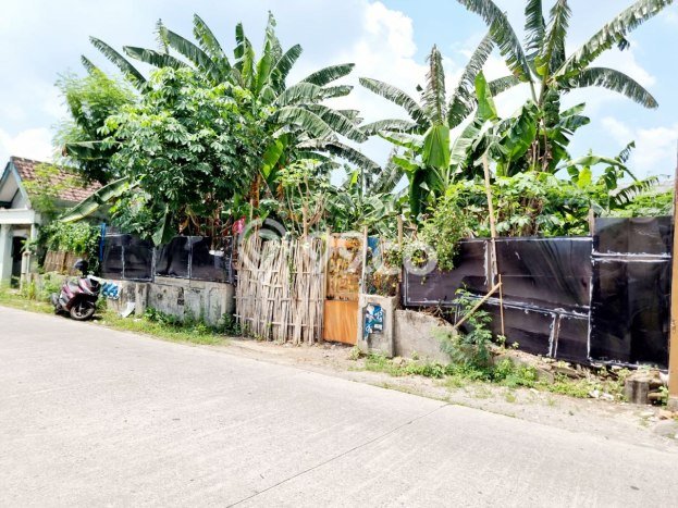 Untuk Dijual Tanah di Colomadu Karanganyar Luas 403m2 SHM Untuk Dijual Tanah di Colomadu Karanganyar Luas 403m2 SHM