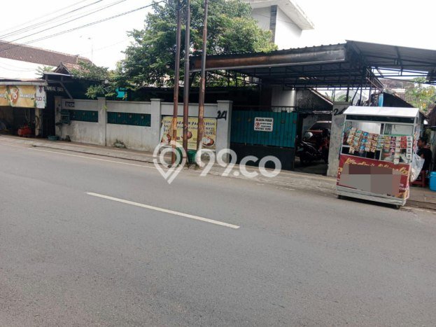 Dijual Rumah Premium dengan Fasilitas Sekitar Lengkap di Banjarsari, Surakarta Dijual Rumah Premium dengan Fasilitas Sekitar Lengkap di Banjarsari, Surakarta