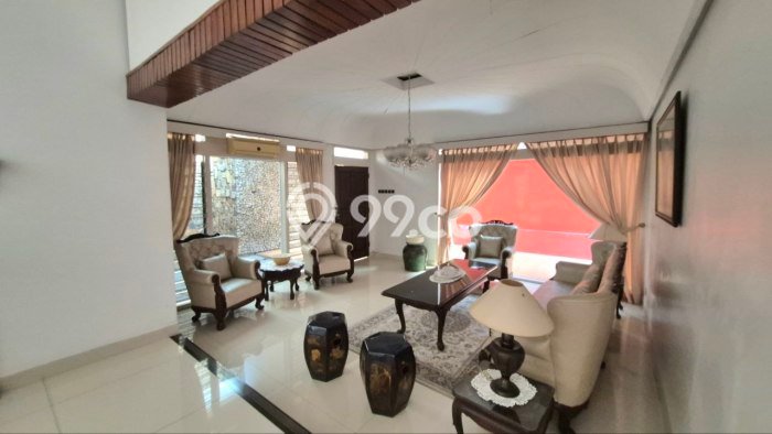 Unit Komersial Dijual di Colomadu Karanganyar Luas Tanah 2760m2, Luas Bangunan 1000m2 Unit Komersial Dijual di Colomadu Karanganyar Luas Tanah 2760m2, Luas Bangunan 1000m2
