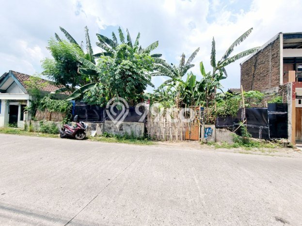 Untuk Dijual Tanah di Colomadu Karanganyar Luas 403m2 SHM Untuk Dijual Tanah di Colomadu Karanganyar Luas 403m2 SHM