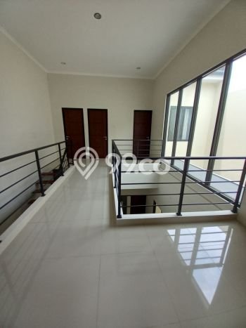 Ready to Use! Premium House LT 153m2 Desain Modern di BSD City Ready to Use! Premium House LT 153m2 Desain Modern di BSD City