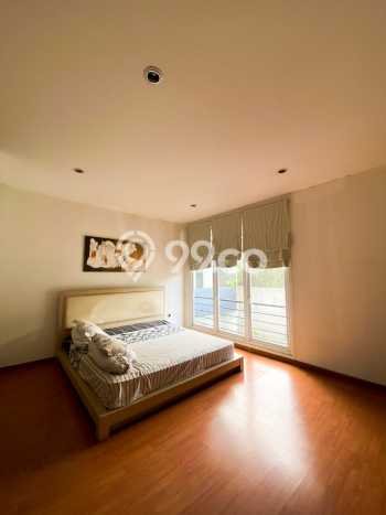 Ready to Use! Luxury House LT 350m2 Desain Elegan di Sektor 9-Bintaro Ready to Use! Luxury House LT 350m2 Desain Elegan di Sektor 9-Bintaro