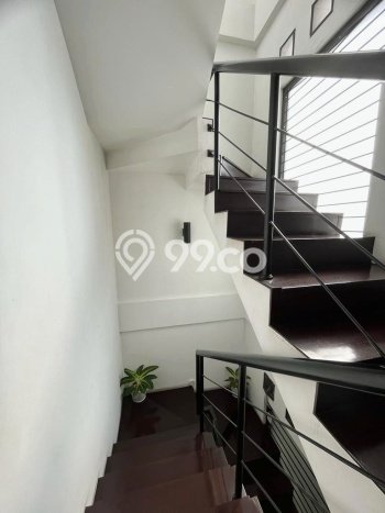 For Sale! Premium House LT 240m2 Desain Modern di BSD Puspita Loka For Sale! Premium House LT 240m2 Desain Modern di BSD Puspita Loka