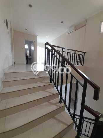 Ready to Use! Luxury House LT 176m2 Desain Elegan di BSD Foresta Ready to Use! Luxury House LT 176m2 Desain Elegan di BSD Foresta