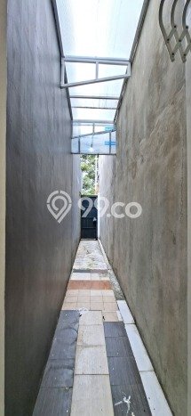 Ready to Use! Luxury House LT 135m2 Desain Modern di Graha Raya Bintaro Ready to Use! Luxury House LT 135m2 Desain Modern di Graha Raya Bintaro