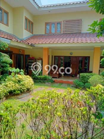 Jual Rumah Mewah Elegan Dengan View Eksklusif di Sektor 9-Bintaro, Tangerang Selatan Jual Rumah Mewah Elegan Dengan View Eksklusif di Sektor 9-Bintaro, Tangerang Selatan