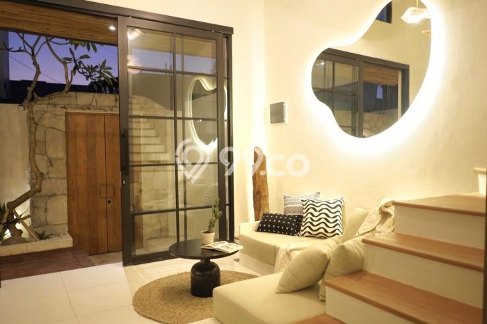 Disewakan! Rumah 2 Kamar Tidur &
2 Kamar Mandi di Seminyak, Badung Disewakan! Rumah 2 Kamar Tidur &
2 Kamar Mandi di Seminyak, Badung