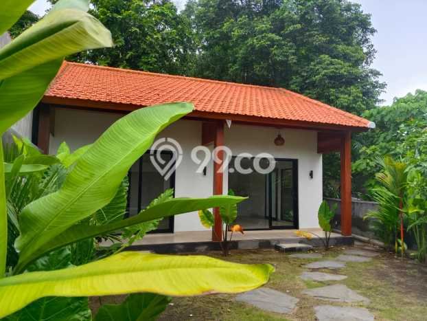 Disewakan! Rumah 2 Kamar Tidur &
2 Kamar Mandi di Kerobokan, Badung Disewakan! Rumah 2 Kamar Tidur &
2 Kamar Mandi di Kerobokan, Badung
