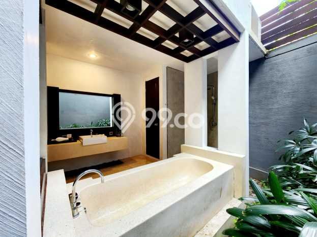 Dijual Rumah Mewah Megah Dengan View Cantik di Seminyak, Badung Dijual Rumah Mewah Megah Dengan View Cantik di Seminyak, Badung