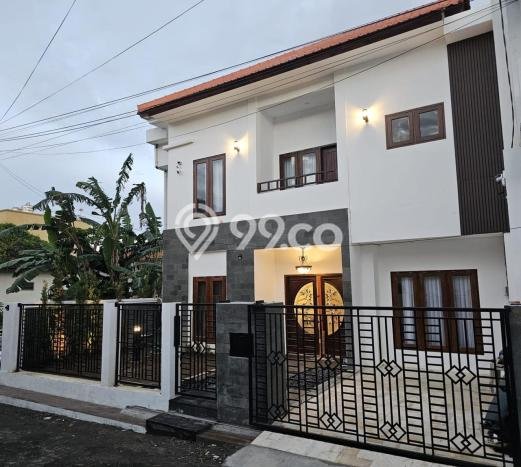 For Sale! Luxury House LT 172m2 Desain Modern di Balangan For Sale! Luxury House LT 172m2 Desain Modern di Balangan