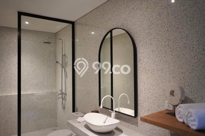 Disewakan! Rumah 2 Kamar Tidur &
2 Kamar Mandi di Seminyak, Badung Disewakan! Rumah 2 Kamar Tidur &
2 Kamar Mandi di Seminyak, Badung