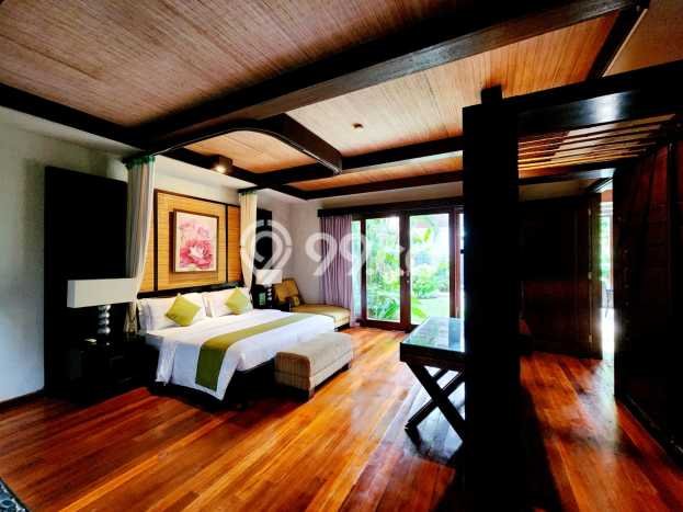 Dijual Rumah Mewah Megah Dengan View Cantik di Seminyak, Badung Dijual Rumah Mewah Megah Dengan View Cantik di Seminyak, Badung