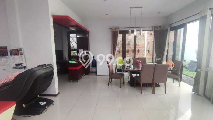 For Sale! Luxury House LT 420m2 Desain Elegan di Araya For Sale! Luxury House LT 420m2 Desain Elegan di Araya