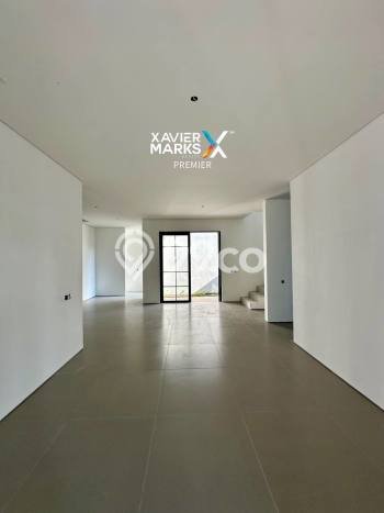 Rumah Luxury Modern Siap Huni di Villa Puncak Tidar Malang Rumah Luxury Modern Siap Huni di Villa Puncak Tidar Malang