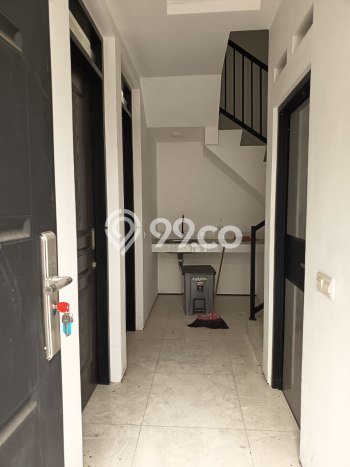 Disewakan! Rumah 2 Kamar Tidur &
2 Kamar Mandi di Araya, Malang Disewakan! Rumah 2 Kamar Tidur &
2 Kamar Mandi di Araya, Malang