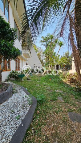 For Sale! Luxury House LT 396m2 Desain Modern di Araya For Sale! Luxury House LT 396m2 Desain Modern di Araya