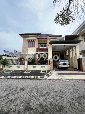 Rumah Mewah Dijual LT 300m2 di Blimbing, Malang Rumah Mewah Dijual LT 300m2 di Blimbing, Malang