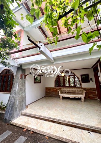For Sale! Luxury House LT 588m2 Desain Elegan di Soekarno Hatta For Sale! Luxury House LT 588m2 Desain Elegan di Soekarno Hatta