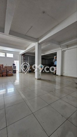 Komersial Dijual di Klojen LT 519m2, LB 1668m2 Solusi Investasi Cerdas Komersial Dijual di Klojen LT 519m2, LB 1668m2 Solusi Investasi Cerdas
