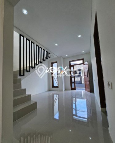Rumah Modern Minimalis 3 KT Siap Huni di Blimbing Rumah Modern Minimalis 3 KT Siap Huni di Blimbing