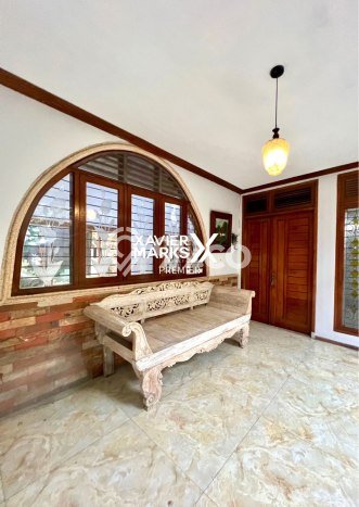 For Sale! Luxury House LT 588m2 Desain Elegan di Soekarno Hatta For Sale! Luxury House LT 588m2 Desain Elegan di Soekarno Hatta