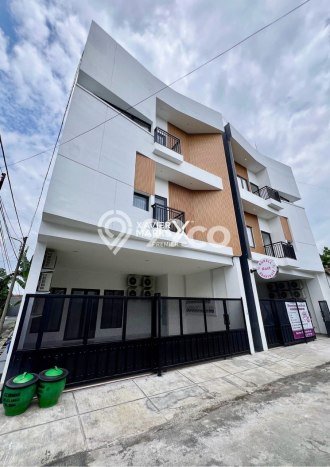 Rumah Kost untuk Dijual di Soekarno Hatta Punya 13 Kamar Rumah Kost untuk Dijual di Soekarno Hatta Punya 13 Kamar