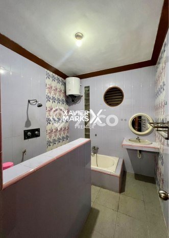 For Sale! Luxury House LT 588m2 Desain Elegan di Soekarno Hatta For Sale! Luxury House LT 588m2 Desain Elegan di Soekarno Hatta